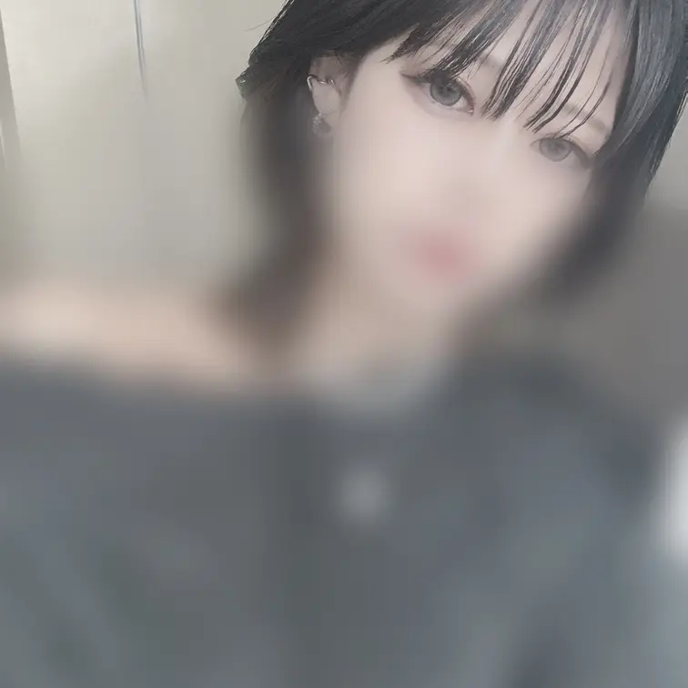 最近オフショルハマってます🫶🏻‎