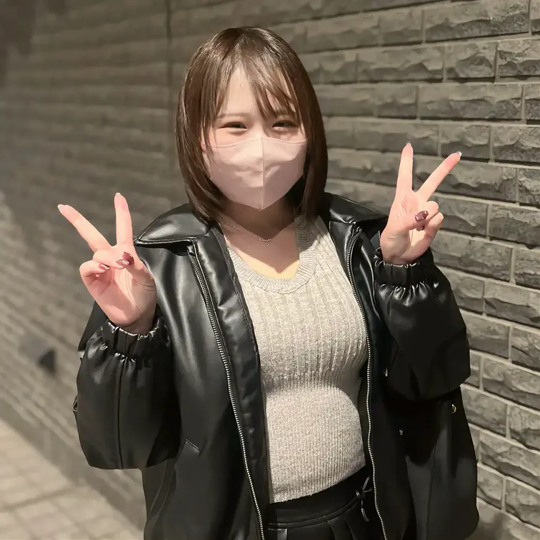 #46 HARUKA(19)
 
 今回ストリートスナップにご協力してくれたのは、爆美女巨乳大学生のHARUKAちゃ