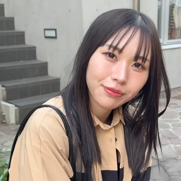 #331【RIRIKA 25歳】　
今回ストリートスナップに協力してくれたのは、大人カジュアルコーデがオシャレなRIR