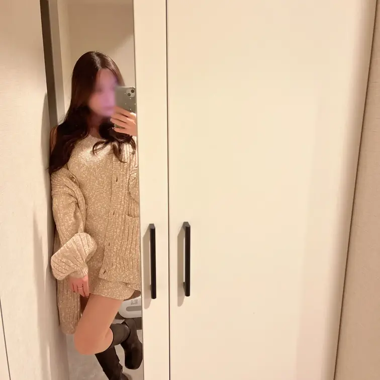 太ももむっちむちになったぁ〜。😧♡
むちむちでもいいですか､､？