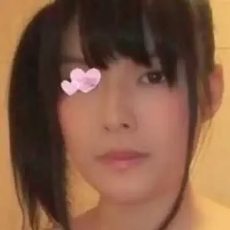 【おもちゃ責め】目白の私立女子「いっちゃん③」
目白の私立女子「いっちゃん」の合間に撮ったオマケ映像です。
純真無垢な彼女をローションでヌルヌルにしておもちゃで遊んであげました…（笑）。
収録時間/24:10

【注意事項】
※出演者は１８歳以上であることを身分証で確認しております。
※法律や条例に違反することは一切行っておりません。
※本作品は、公開する事を目的に作られたオリジナル動画です。
※二次使用、譲渡、転載、転売等は禁止します。 (1/2)
