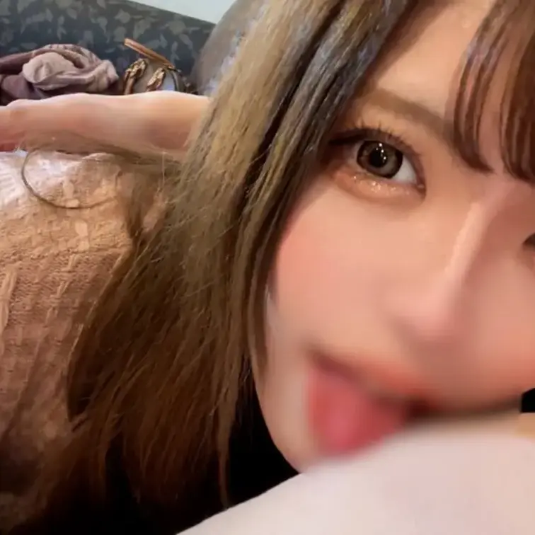 【"完全顔出し"天然な感じの敏感ドM美女と中出しセックス。早く早くとせがむ変態淫乱女のまんこを突き倒したら、立てなくなっ
