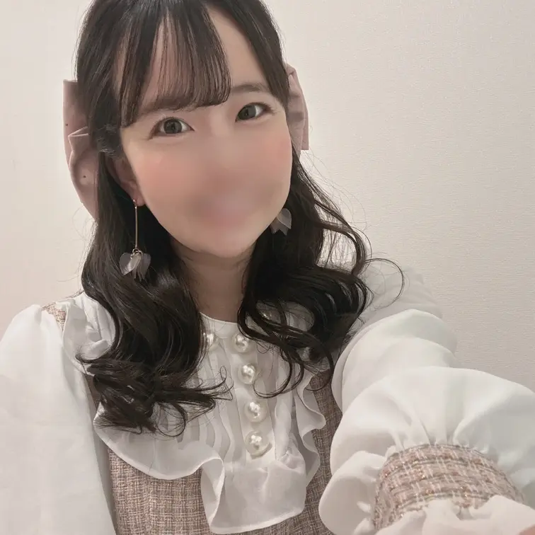 おはよーう！
今日は難波と梅田でお買い物してきます🛍
いつもよりオシャレしました💃✨
みんなはなにするのー！？
