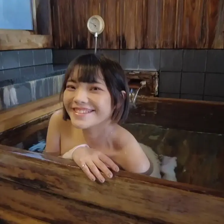 スイーツが大好きな「つばさ」💖
長野・松本の美ヶ原温泉に行って来ました♨️

削除されてしまったYouTube動画