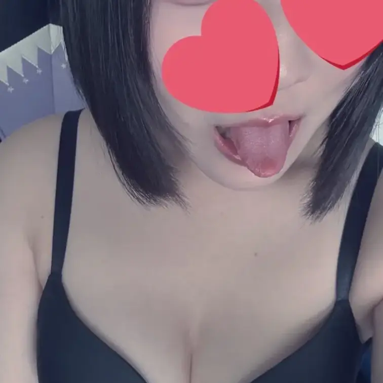 最初は指だけでおなにーしてたけど途中から我慢できなくておもちゃ使っておなにーした💕