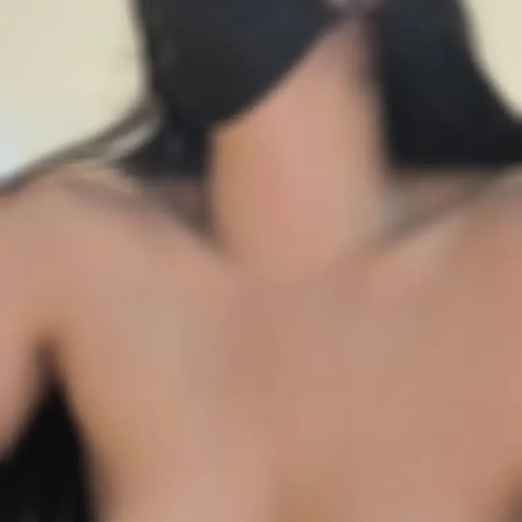 みずきの個人撮影。全裸パーティーや混浴オフによく参加してくれてる女子のみずきと騎乗位ハメ撮り風撮影しました。またオフ会や