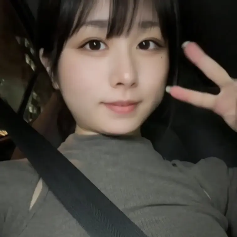 いいねを押してから見てください💕
こんばんは、かのんです🐰

今日は酔っ払ってシートベルトで遊んじゃった動画です