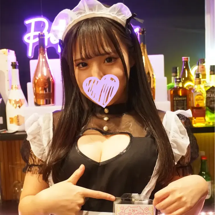 コンカフェ店長のセクハラ面接記録...7
この子はぱっちりお目目の非常にかわいらしい顔立ちに、物腰の柔らかな素直な性格