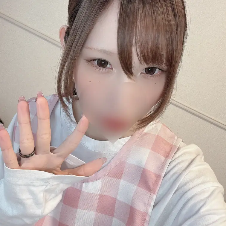 足広げてディルドを音ハメ挿入💖