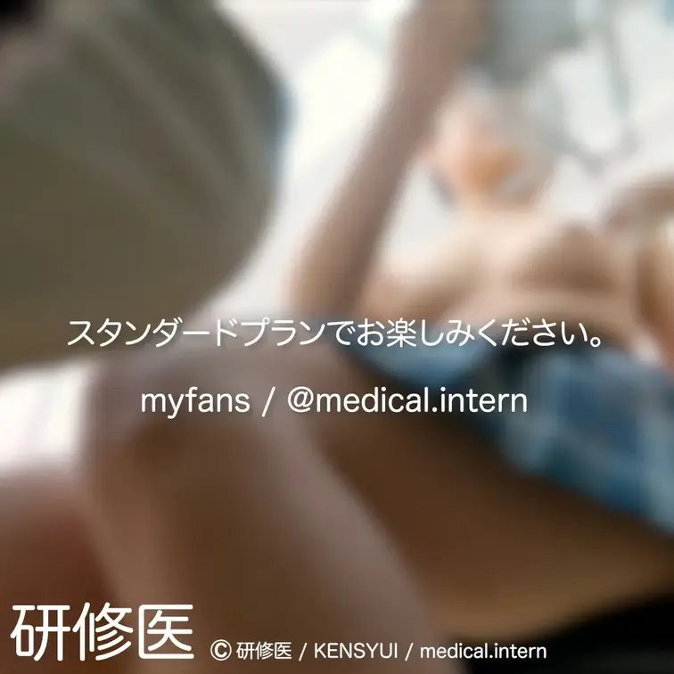 [診察・のぞき系映像]
この映像はカバン型亀でナイショに記録した健診風景です。

この生徒さんはブラジャーをしてい