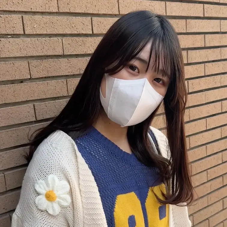 #275【MAIKA 25歳】
今回ストリートスナップに協力してくれたのは、お花のカーディガンが可愛いMAIKAちゃん