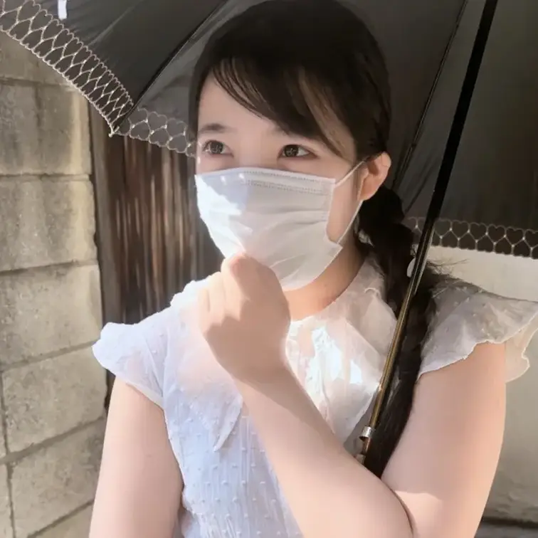♯33 【LUNA 19歳】
今回ストリートスナップに協力してくれたのは、色白ロリ美少女LUNA🧜‍♀️

今まで