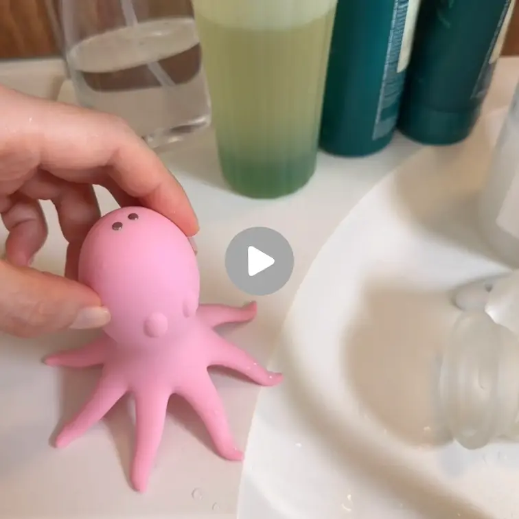 こんにちは、僕 タコピー🐙よろしくね

次の動画で登場するタコピーです♡

動画、編集がんばってるよー！
もう