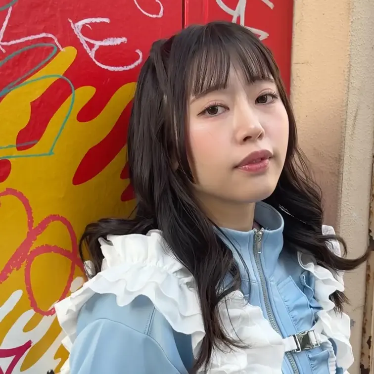 #360【AMIKA 22歳】
今回ストリートスナップに協力してくれたのは、原宿系フリルコーデが可愛いAMIKAちゃん