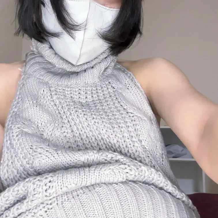 童貞を殺すセーターきてみたかったので撮影してみました！
発情期サキュバスさんイメージに！
動画編集終わりましたらこの