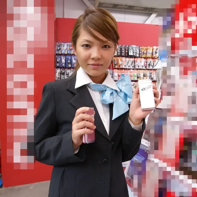 お昼の休憩時間に携帯ショップの店員を連れだし３Ｐ！

あの、誰もが知ってる有名携帯ブランドのショップ店員をお昼休みの