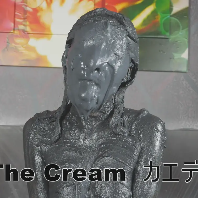 The Cream カエデ　　　　　　　　3,100円
きれいなお姉さんのカエデさんがクリームメッシー挑戦！！
元々