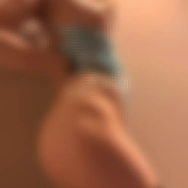 着衣から乳首！😆スワイプしてね😘