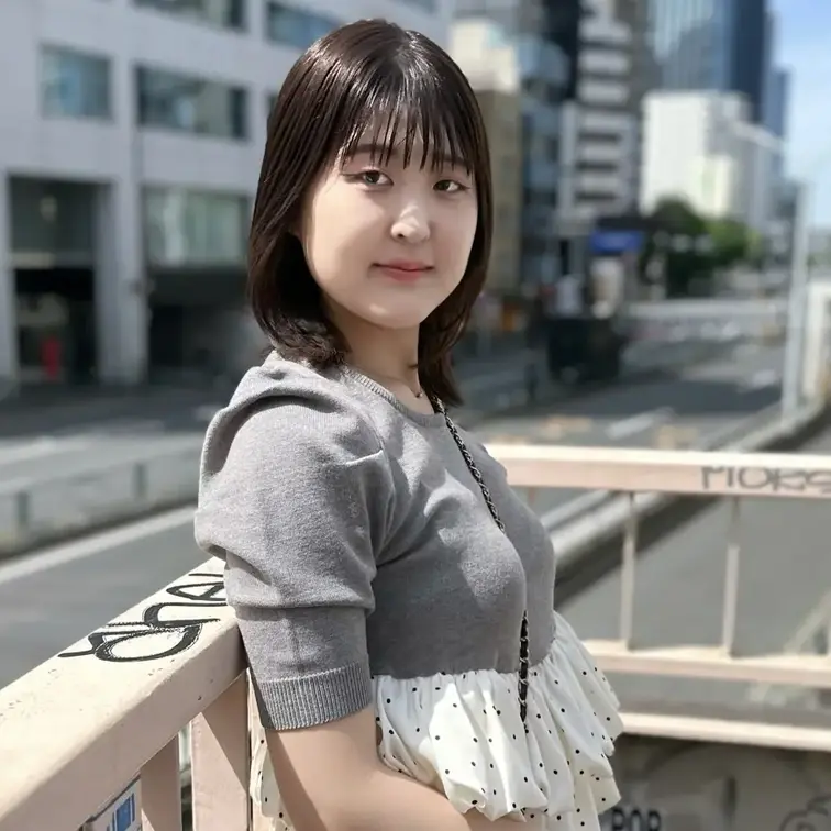#63 NENE(19) 専門学生
 
 今回ストリートスナップにご協力してくれたのは、管理栄養士を目指すNENEち