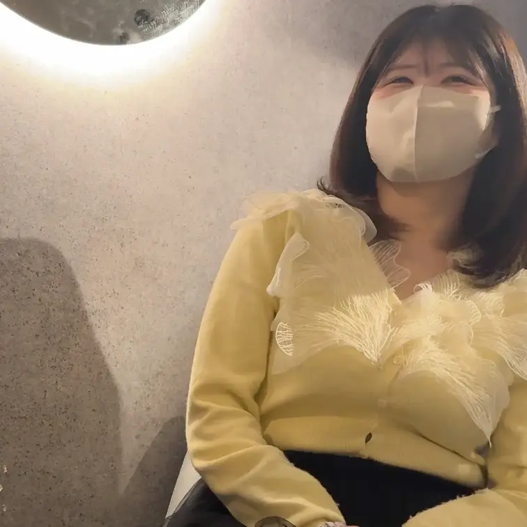 ＃1６【みゆさん 2５歳】
モニターさんプラン加入or単品販売から本編をご覧いただけます♡

わーい♡ 1６人目のモニターさんが来てくれました〜❤️  

フォーム指導で体を寄せたら、彼女の体温が伝わってきて…  
最後はもう、トレーニングじゃなくて甘い時間になっちゃいました。

※動画、写真の無断転載は著作権侵害となり、10年以下の懲役又は1000万円以下の罰金が課せられます。
発見次第、法的措置を取らせていただきます。
#露出
#スマホ撮影
#下着
#ワキ
#ナンパ
#素人
#乳首
#レズ
#筋トレ
#美乳 (1/2)