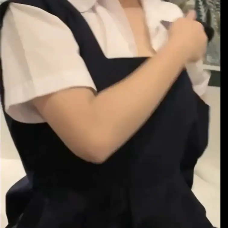 制服のコスプレさせたやつ