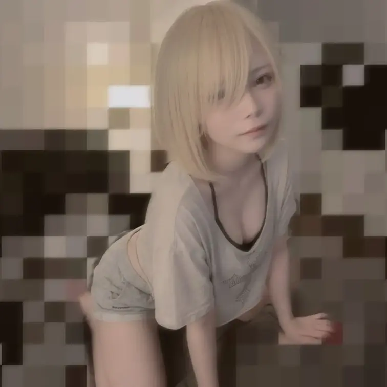 夜猫の画像: 下乳大好きな人多いので、、、！月を跨いでプラン入ってくれる人に向