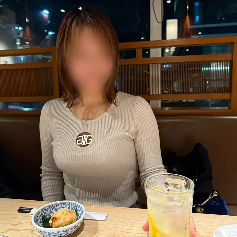 可愛さが溢れる看護師のJちゃん（24歳）👩🏻‍🦰

普段は看護師として病院で献身的に働くJちゃん。愛嬌があって、可愛