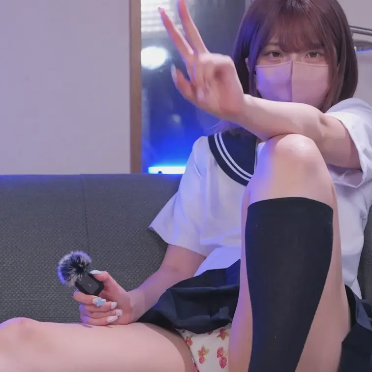 制服オナ