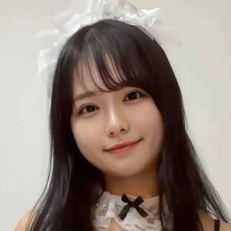 ほのか🍎の公開画像: メイドになってみました🫶