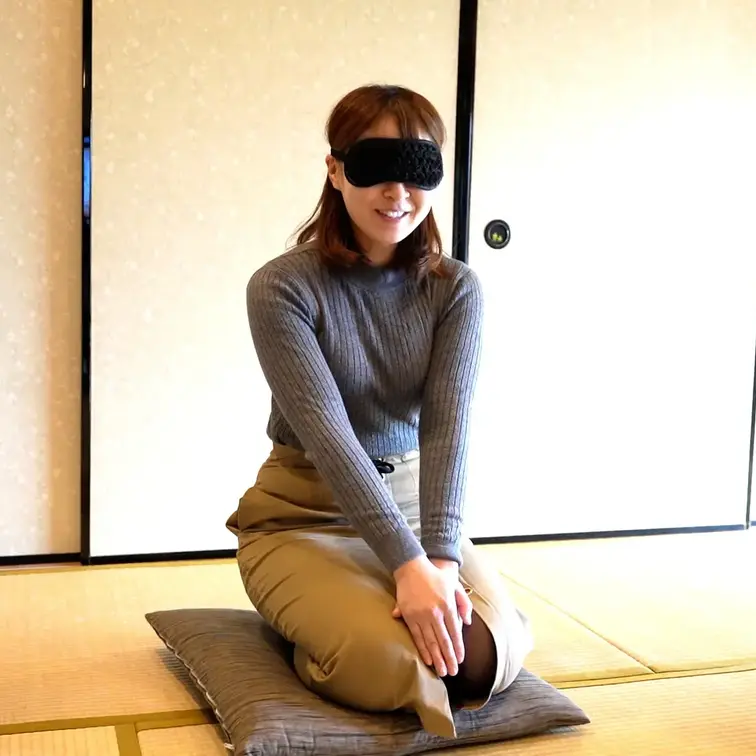 逝けオジ 蜜(みつ) 〜NTR堕素人〜の動画: 朗らか若妻さんの本性、本編から抜粋の無料動画です。 勃起した他人