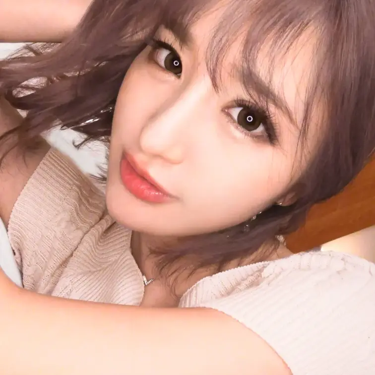 G乳 ゆりちゃん (24歳) キャバ嬢