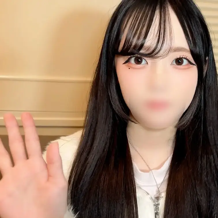 【個撮】クラスのマドンナ級美女　パンツの上から電マを押し当てられてビクビクしながらあっさり絶頂。


※ハメ無し、