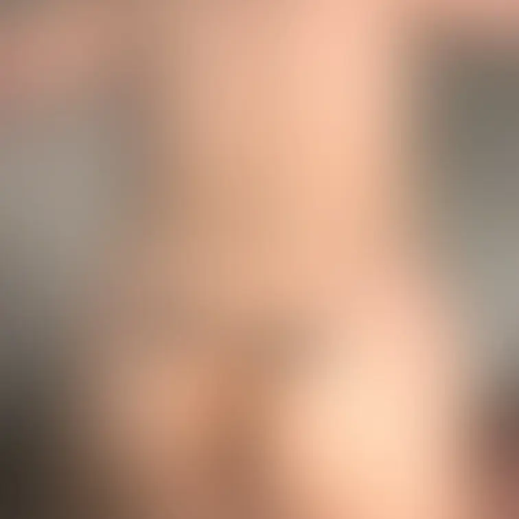 旦那さんとセックスした後の🍑です……。
ゴム付きだったけどたっぷり中出しされちゃいました💦
ハメ撮り楽しい！もっと動