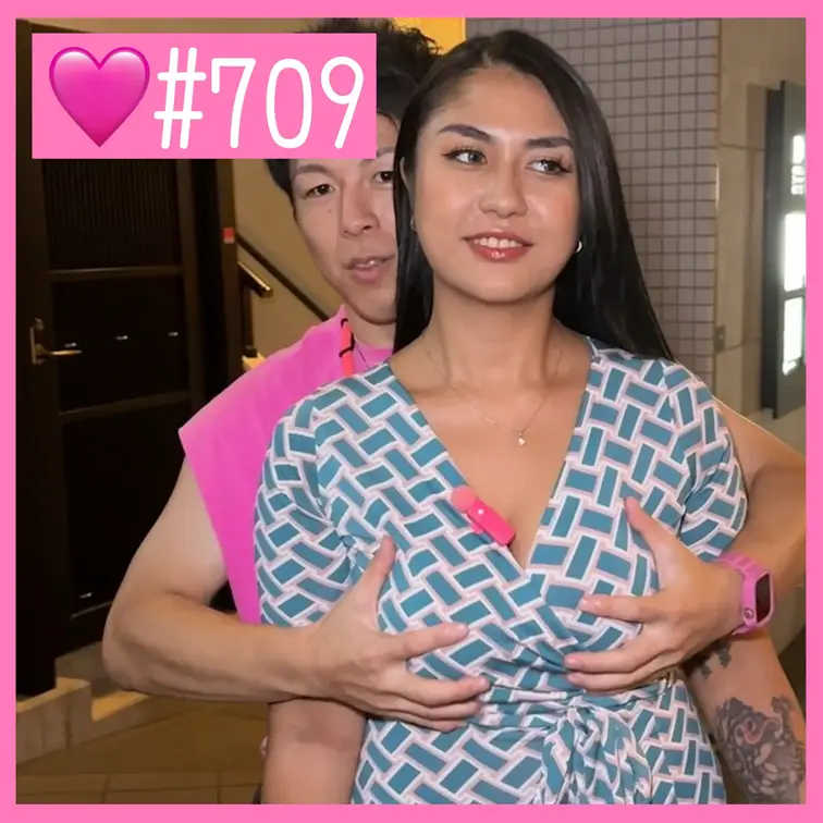 【ガチ素人】めちゃくちゃ巨乳な25歳美人ラッパーのおっぱいを揉むｗｗ【右乳のおっぱい大作戦💓#709】
