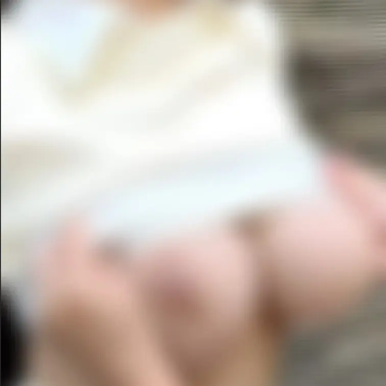 【ゴールド会員様以上向け動画】🎥
久しぶりの個撮📸
野外でドキドキしながら撮影したよ♡
カメラマンさんに天然Lcu