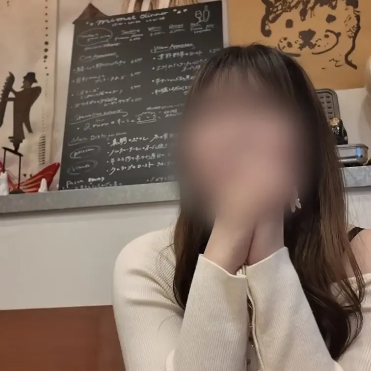 青学ガールと原宿デートのあと。

学校終わりに待ち合わせして、原宿をぶらぶら歩きながらカフェ入ったり、ちょっとご飯食