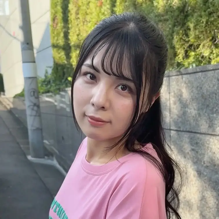 #313【RINA 24歳】
今回ストリートスナップに協力してくれたのは、ピンクのワンピースが可愛らしいRINAちゃん