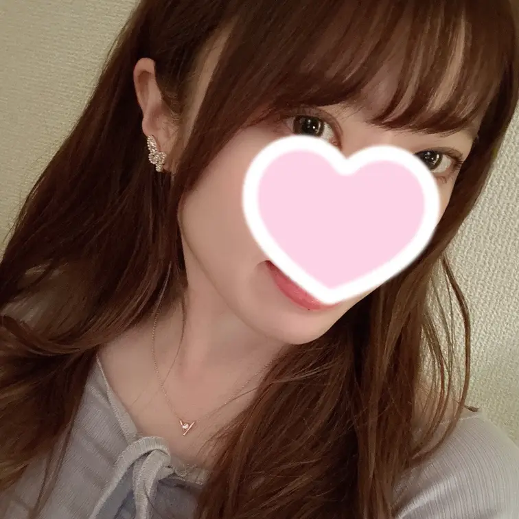 
最近髪の毛切るか伸ばすか迷い中🤫