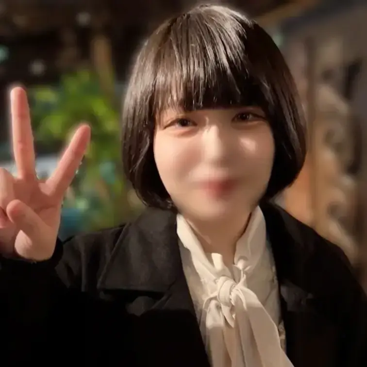 【"完全顔出し"愛嬌抜群巨乳美女と生ハメ中出しセックス。コスプレさせたらテンション上がって喘ぎまくった挙句何度も中イキ】