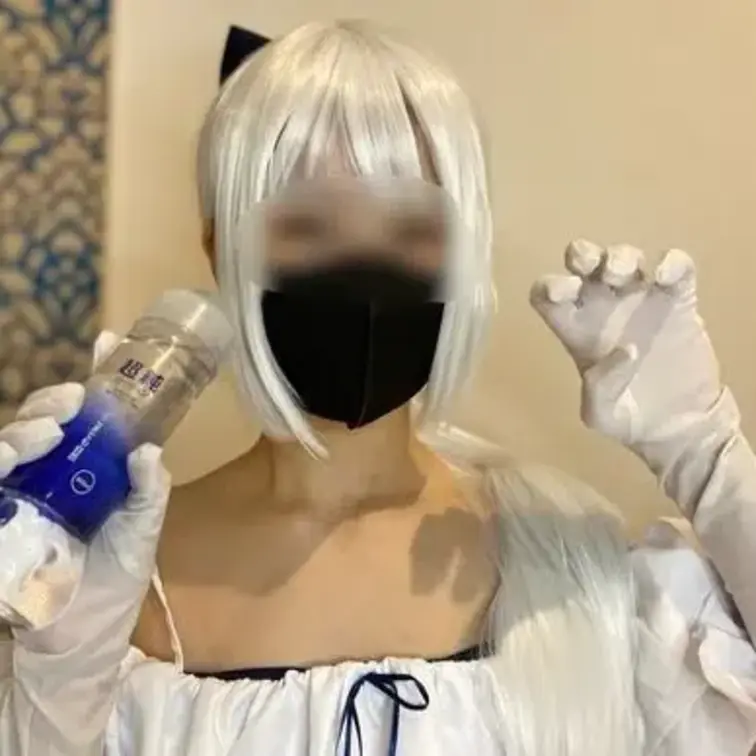 ブルア○ ミ○コ水着のあのキャラが手コキしてくれた！
BlueA○ Mi○ko, the character in t