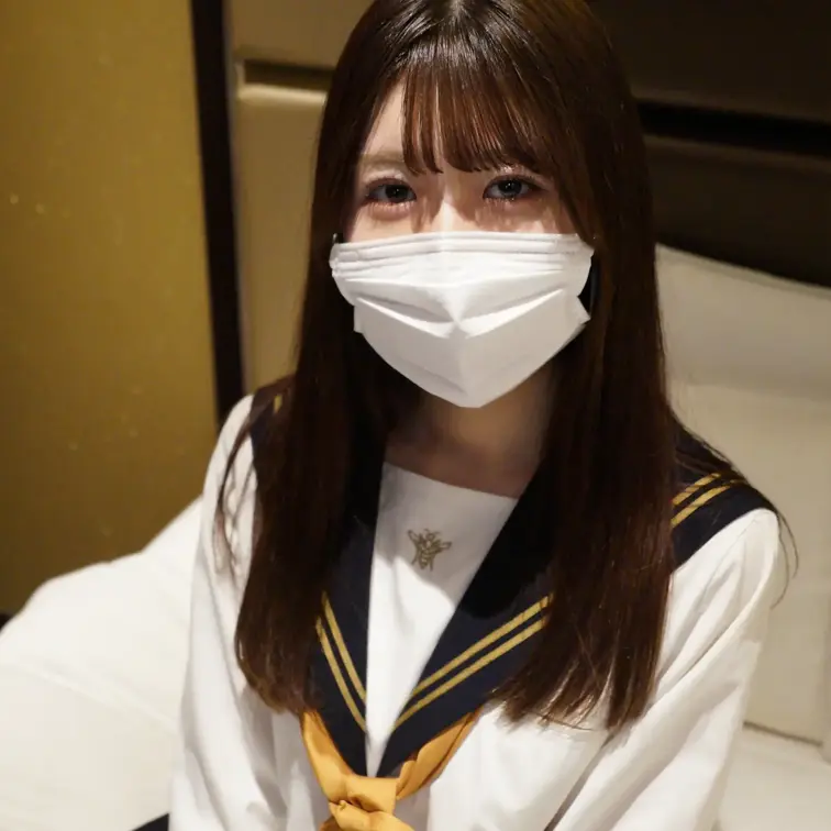 大人気の鎌西のセーラー服（夏）を着て我慢できずにパンツのまま大量おもらし。スカートもびちゃびちゃに・・・