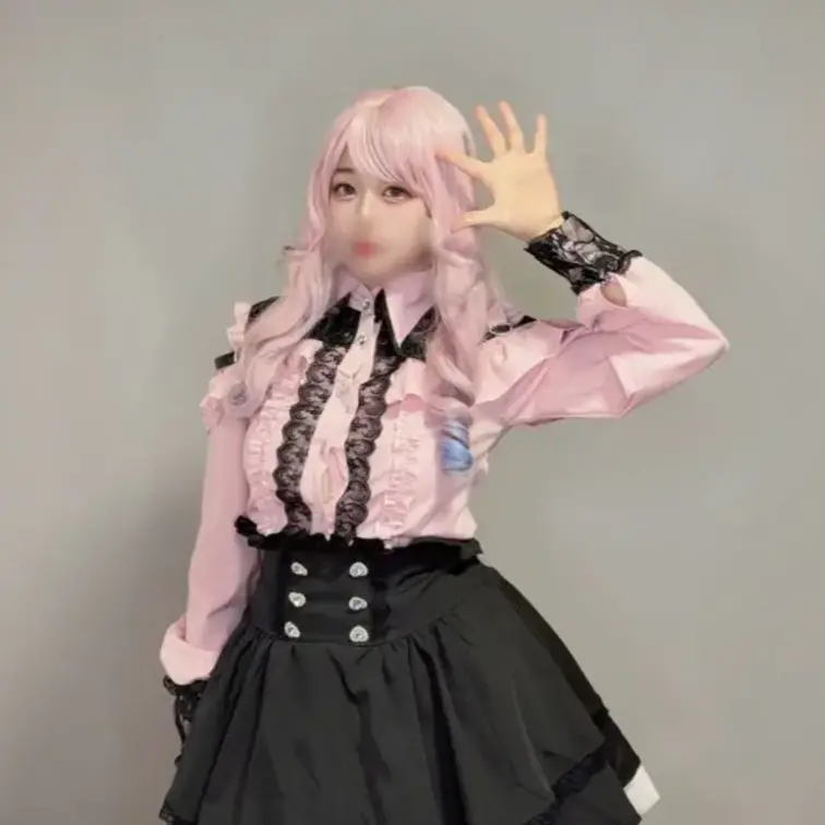 xにあげた自撮り