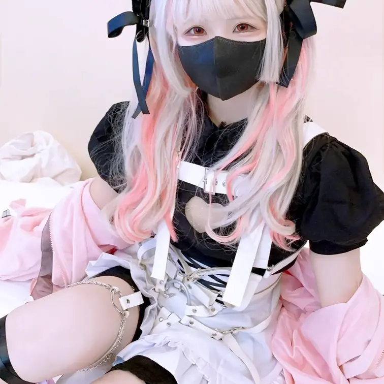 地雷系ぴえんvtuberレイヤー中出しエッチ

可愛いもの大好き陰キャvtuberのコスプレした有名レイヤーさんに中