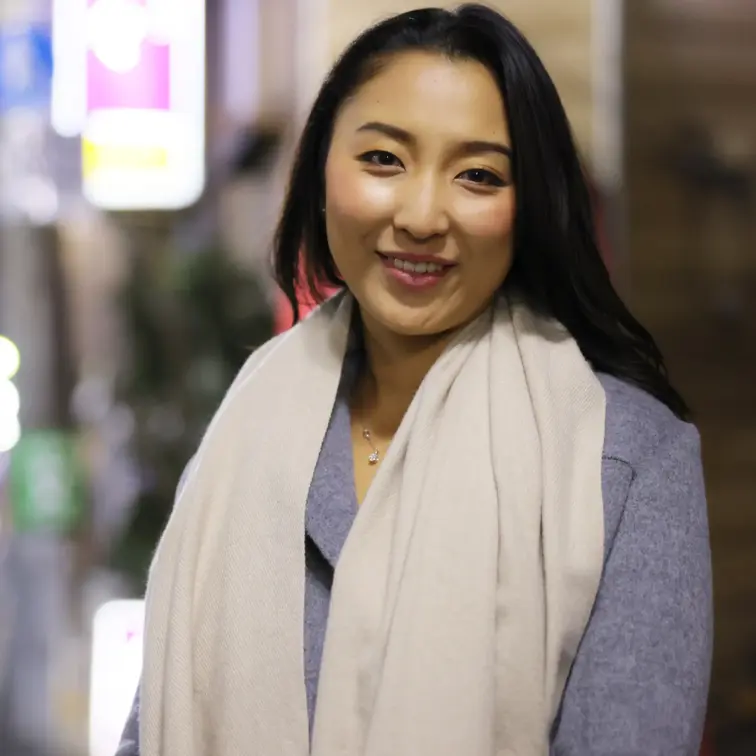 近所のスナックによく行くんですが、そこのチーママが美人で豊満で…性格も良く気に入ってます。
数年通ってやっとセックス出