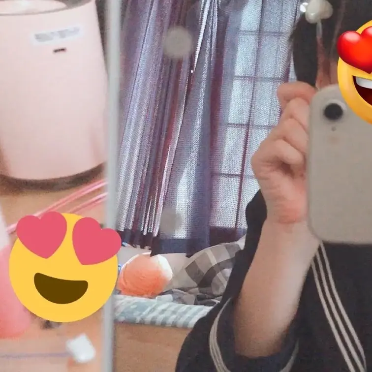 昔に乳首カリカリされてる動画です
