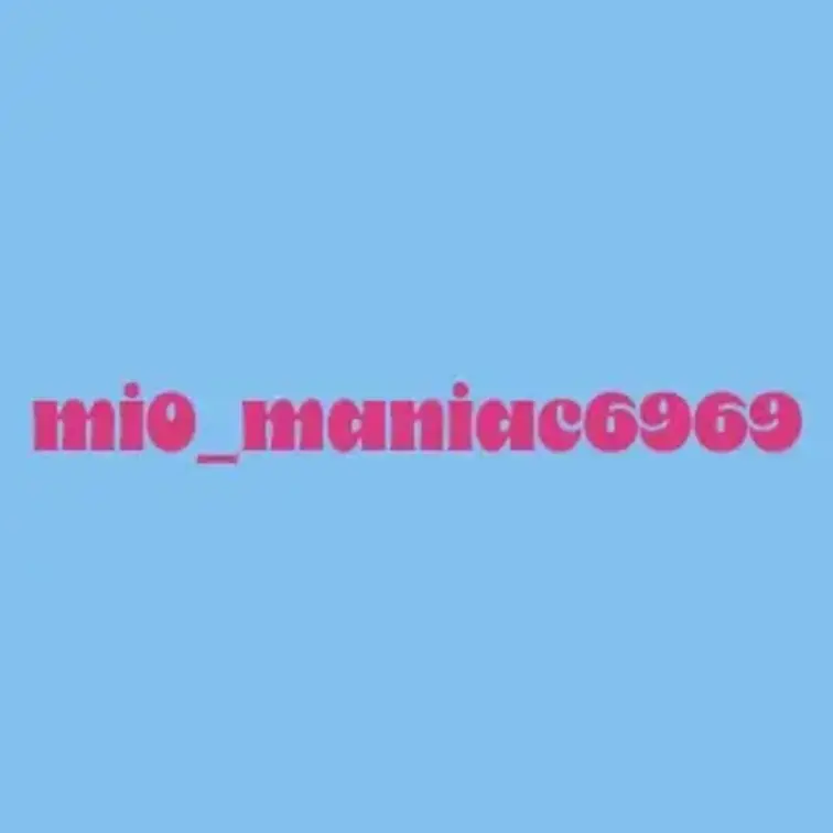 ぷれでたーらっとさんの衣装着させてもらってるやつ～