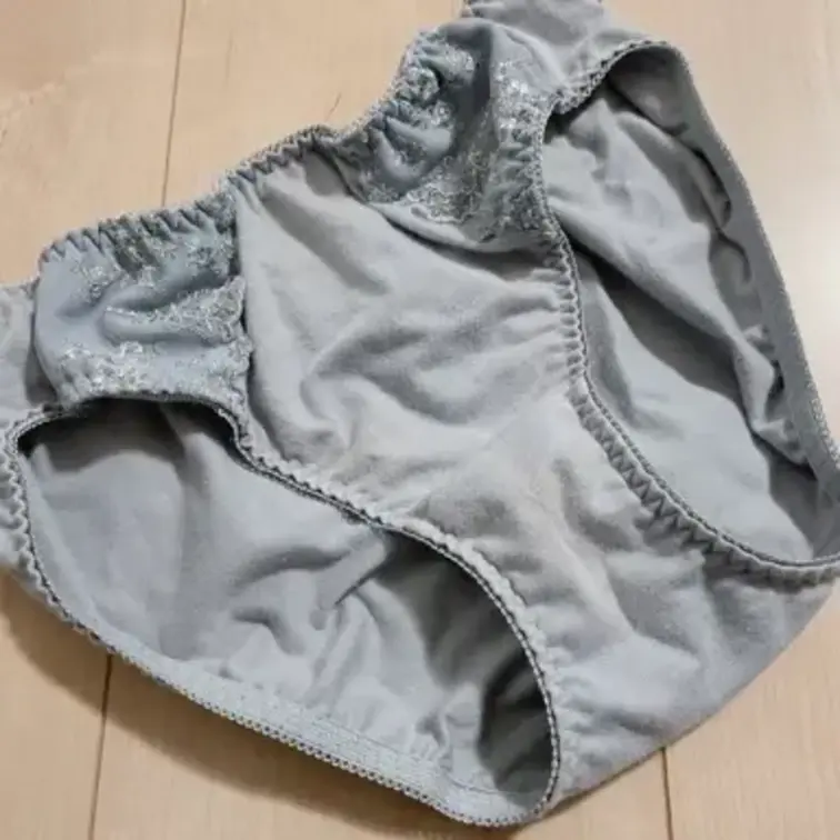 今日のサホのパンツ🥰
