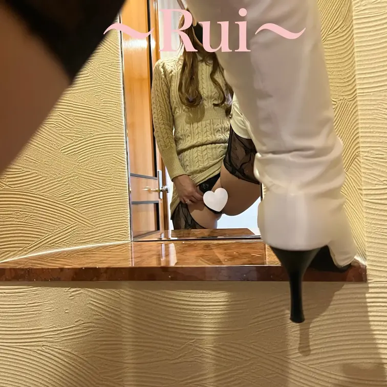 野外撮影が終わり次はホテルに行って撮影！
ここではゆっくりと大胆になれるので写真とお楽しみの動画も💕

～無断転載