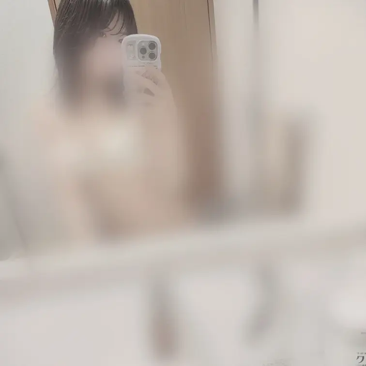 肌色多め🔞の自撮り📸