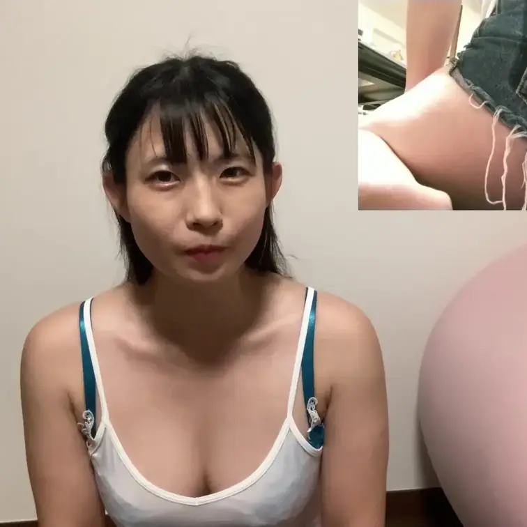 あなたとおならに臭さを競う主観動画です。
くっさいおならを何回もしています。